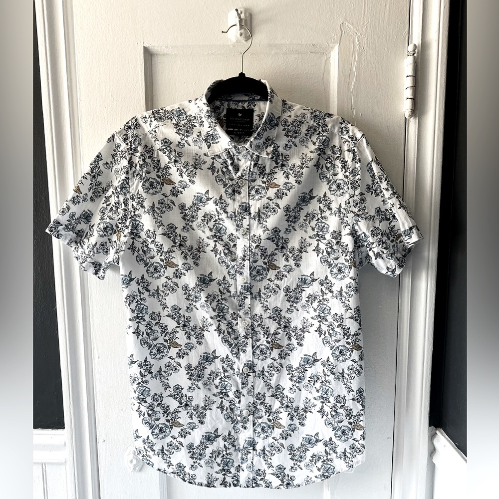 Denim & Flower Medium Slim Fit Floral Button Down
